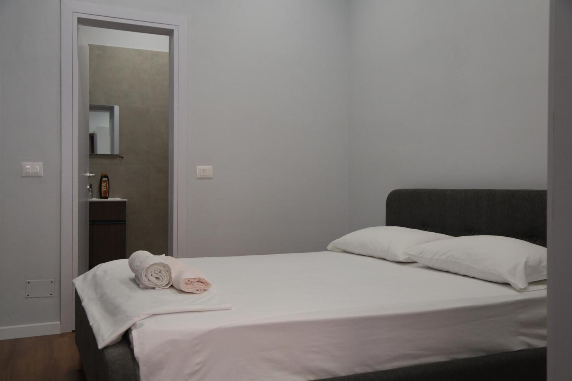 Be Solei Studio Apartments Sol 1 Tirana Bagian luar foto
