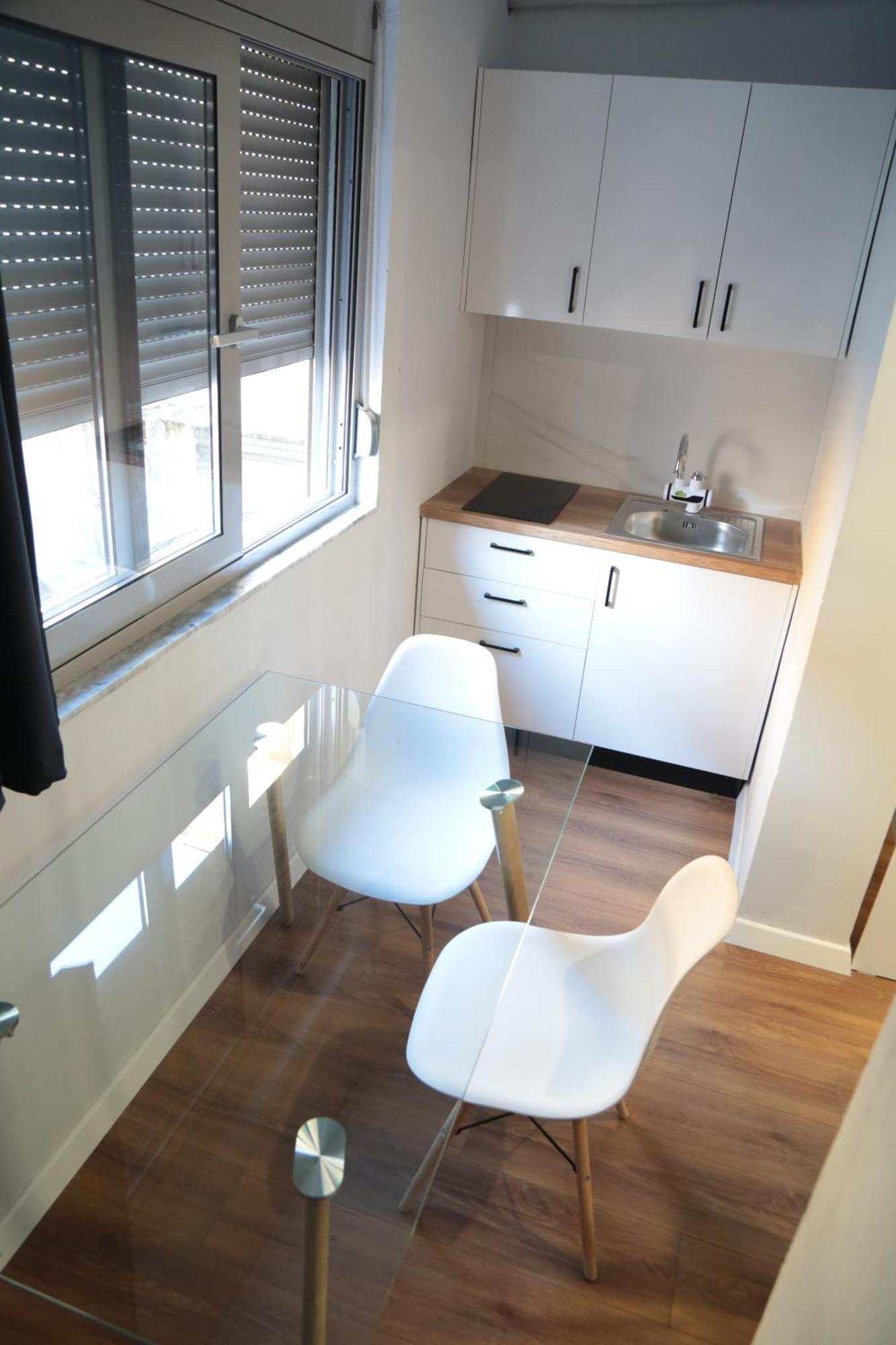 Be Solei Studio Apartments Sol 1 Tirana Bagian luar foto